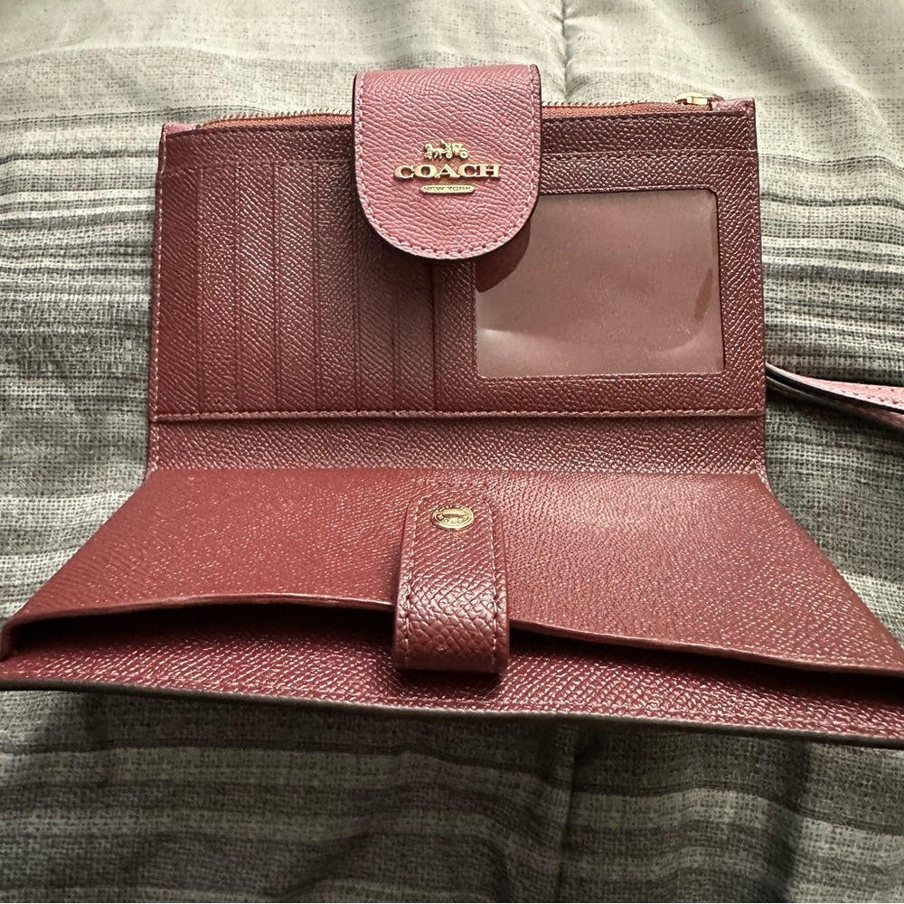 Coach Phone Wallet - Picture 5 of 7